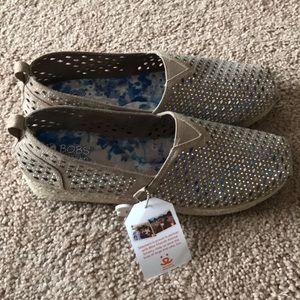 NEVER WORN Bob's rhinestone sketchers! Women's 11